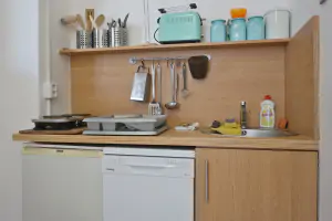 podkroví - kuchyňský kout v chodbě