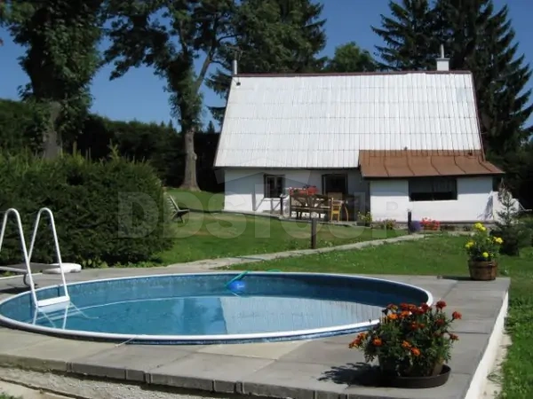 Chalupa Panské Pole - k dispozici je bazén (průměr 3,6 m, hloubka 1,2 m)